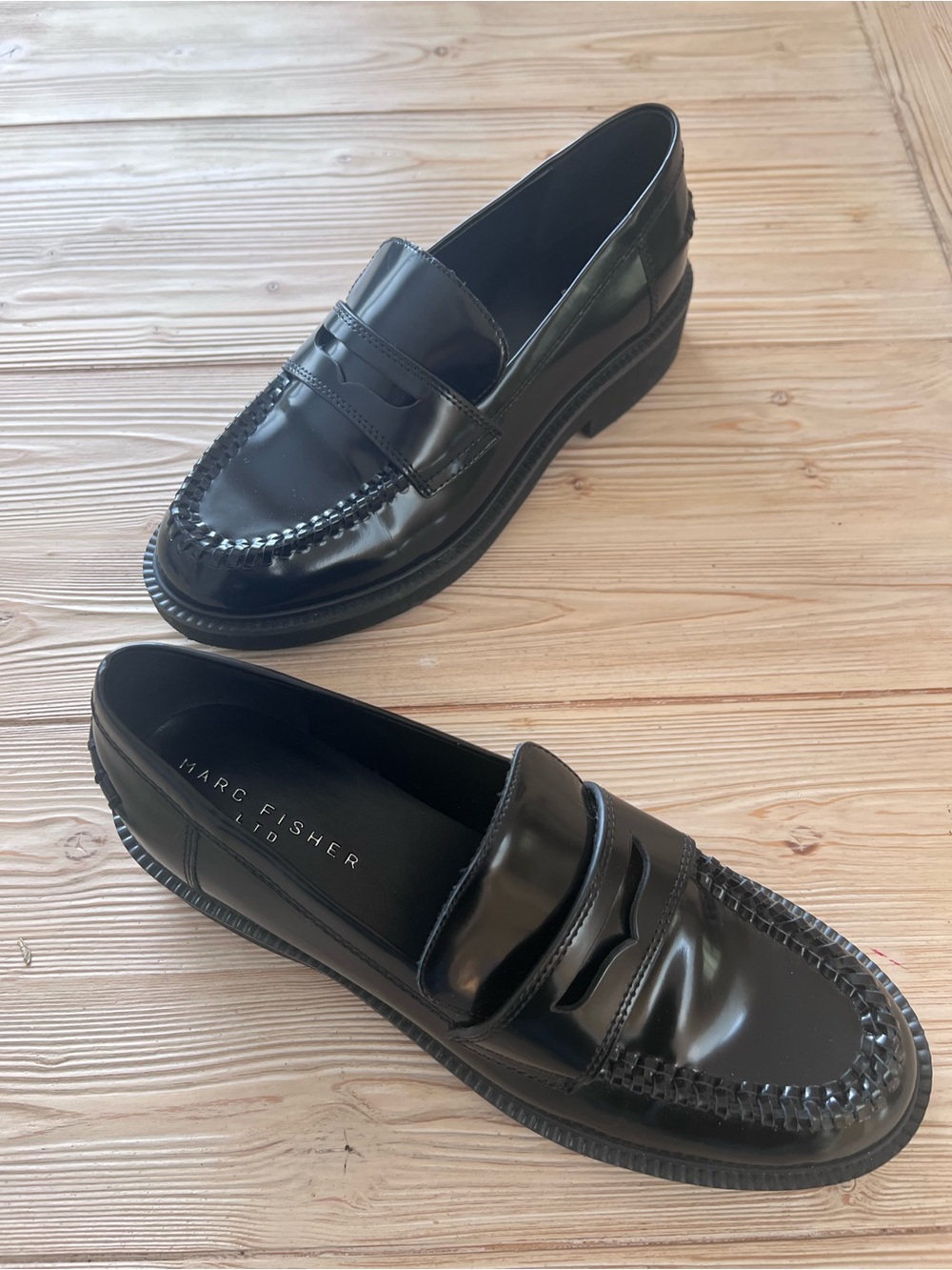 Marc Fisher LTD Black Patent Whipstitch Penny Loafers Size 9.5M